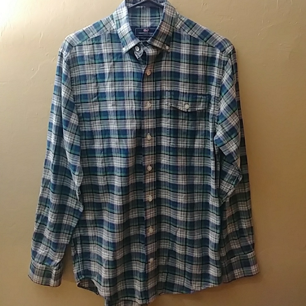 Vineyard Vines Crosby shirt.